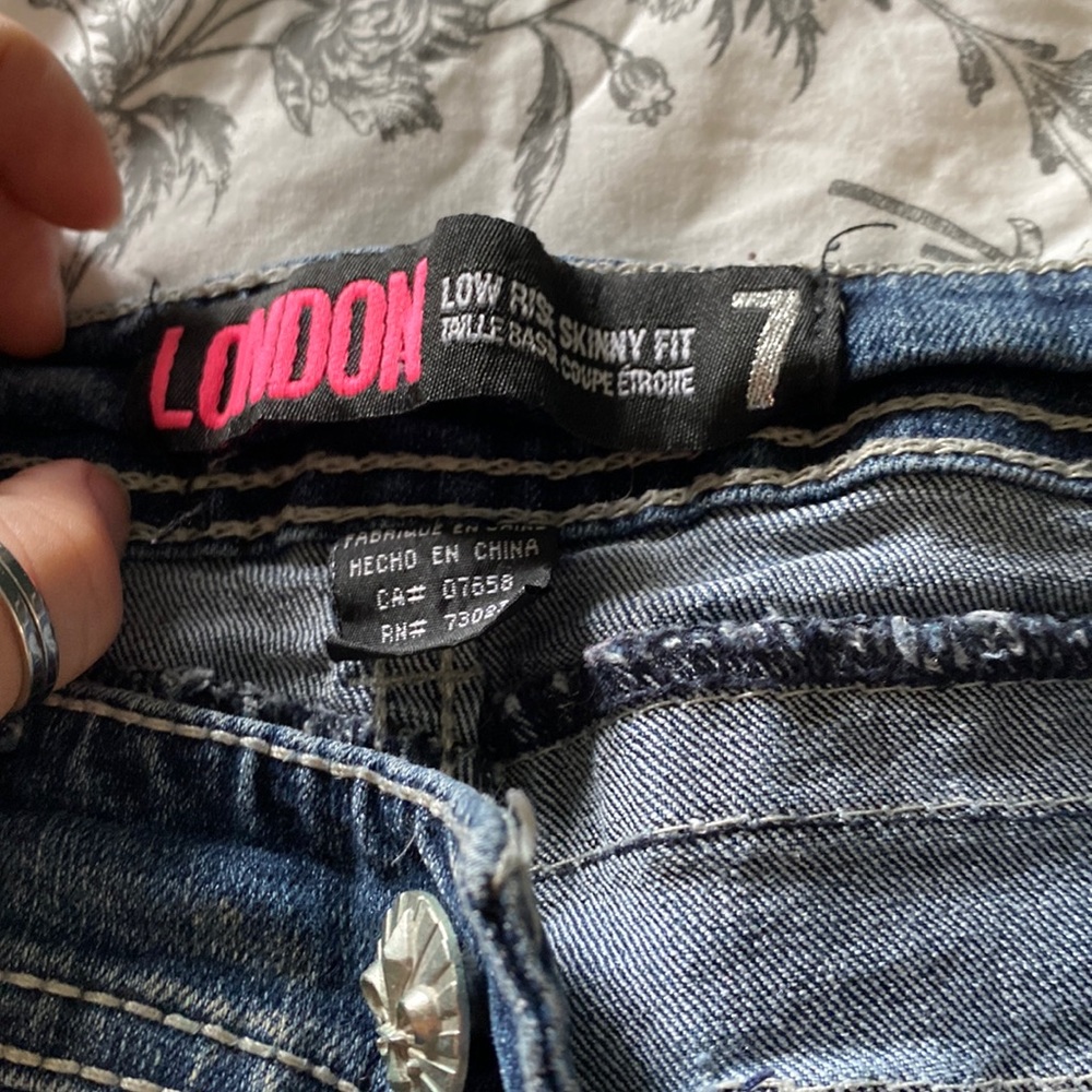 Skinny jeans